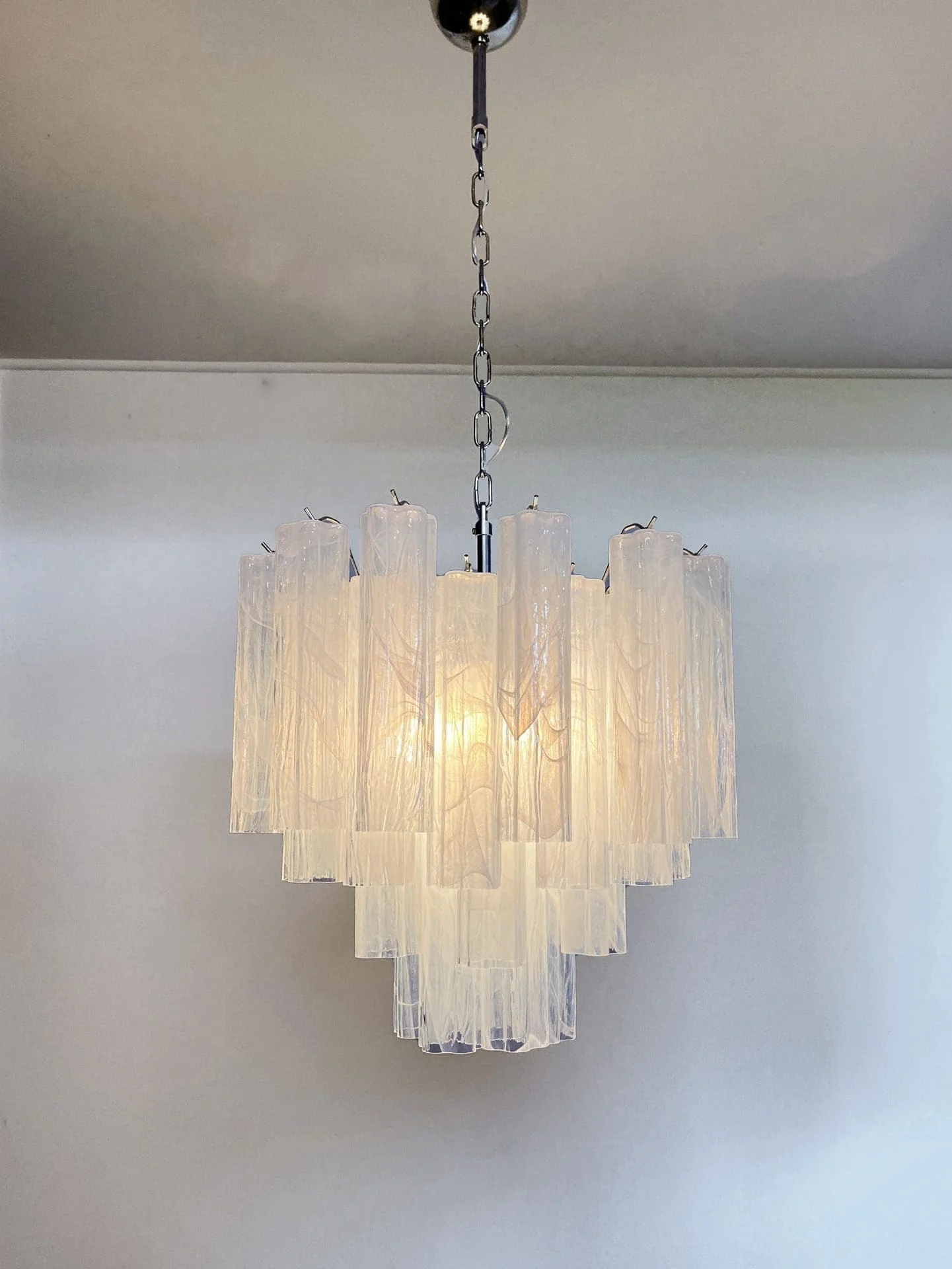 Murano Chandelier – 36 tubes – Alabaster white - Image 14