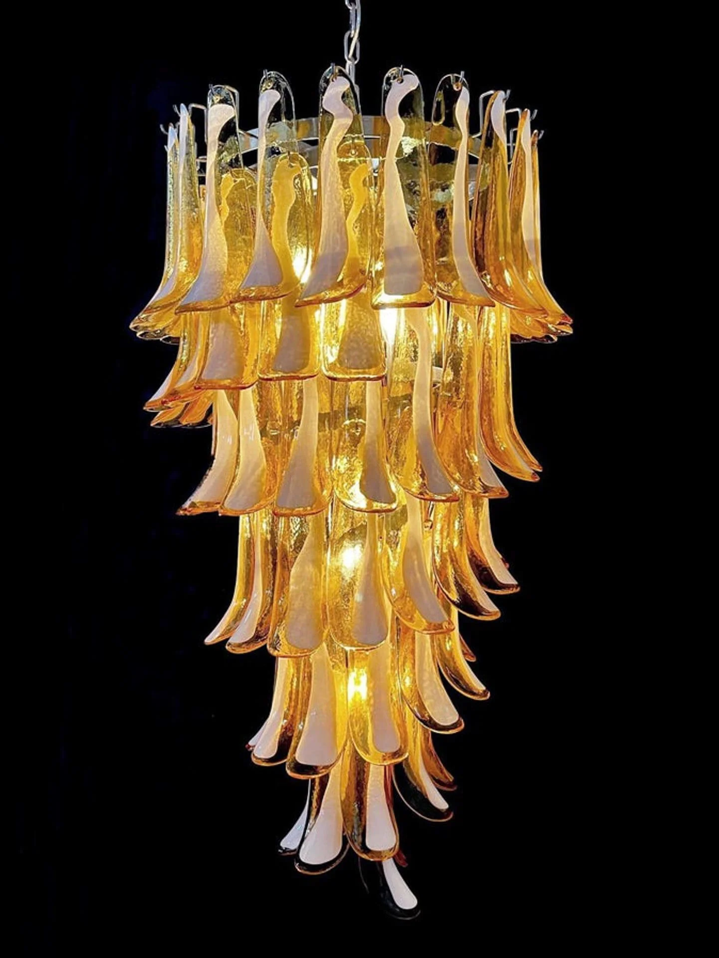 Murano Chandelier – 83 petals – Caramel - Image 13