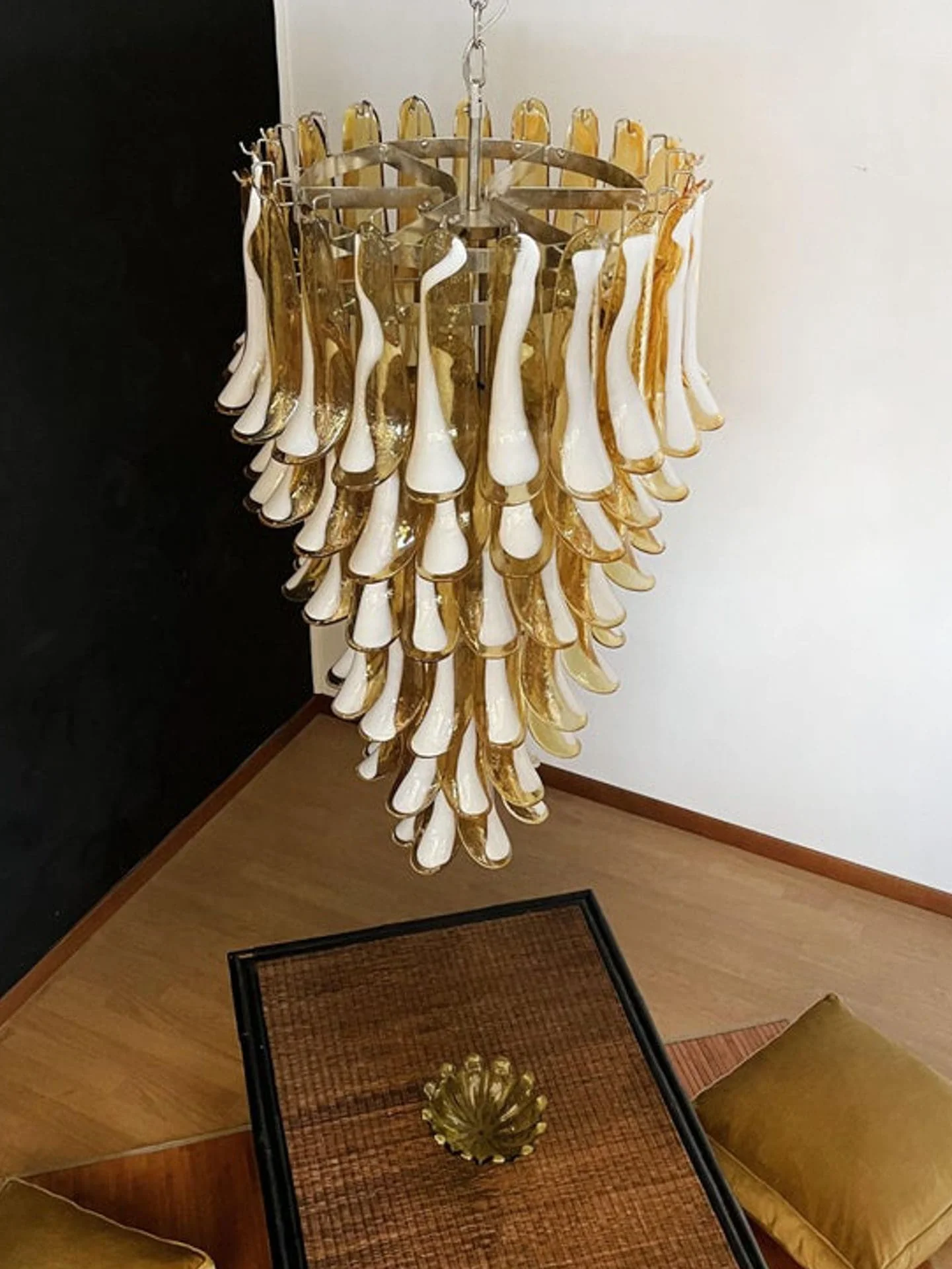 Murano Chandelier – 83 petals – Caramel - Image 9