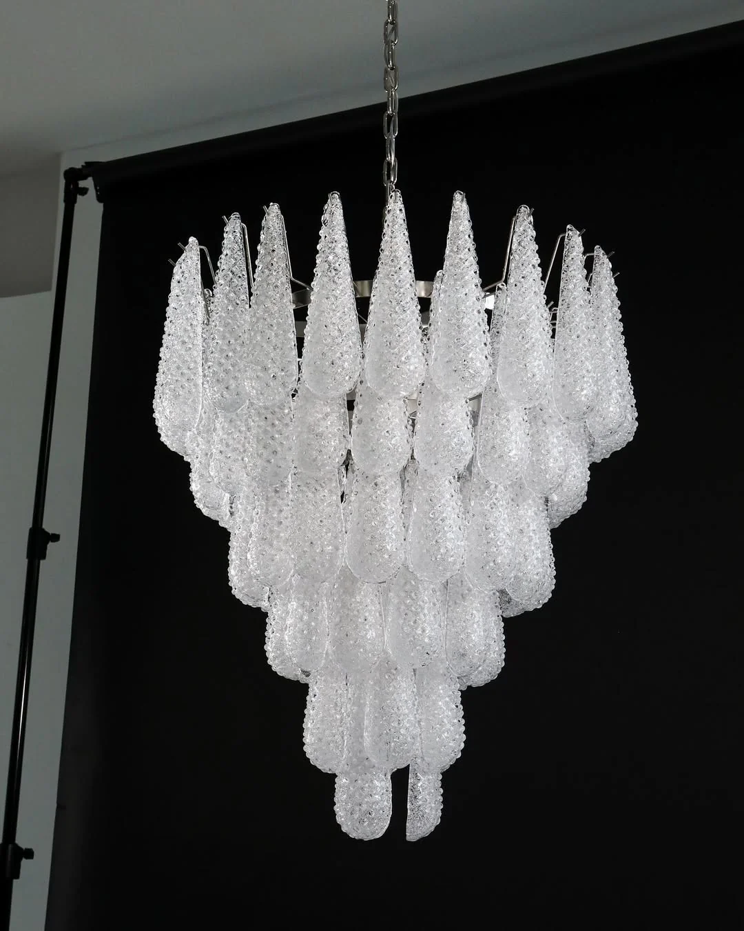 Murano Chandelier – Drop – 75 glasses – Transparent - Image 7