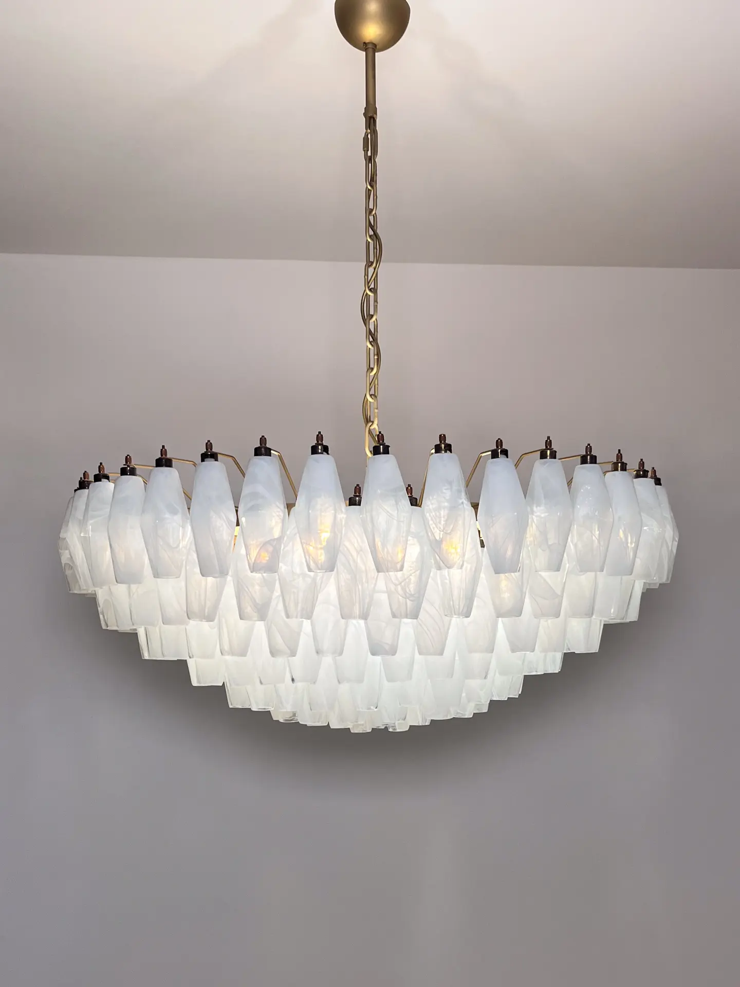 Murano Chandelier – Poliedri – 185 glass – White Alabaster - Image 4