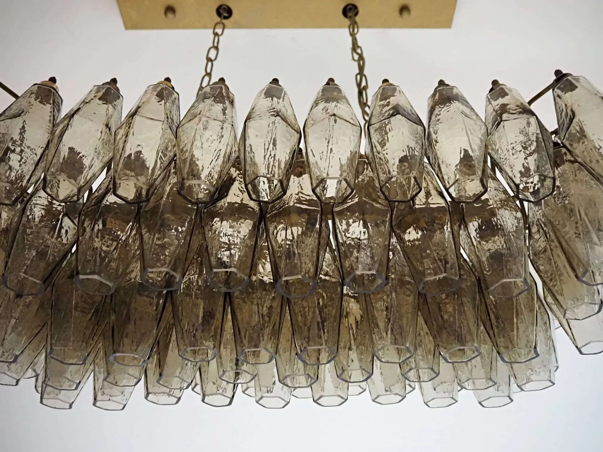 Murano Chandelier 29.5"W – Poliedri – 84 glasses – Smoked - Image 4