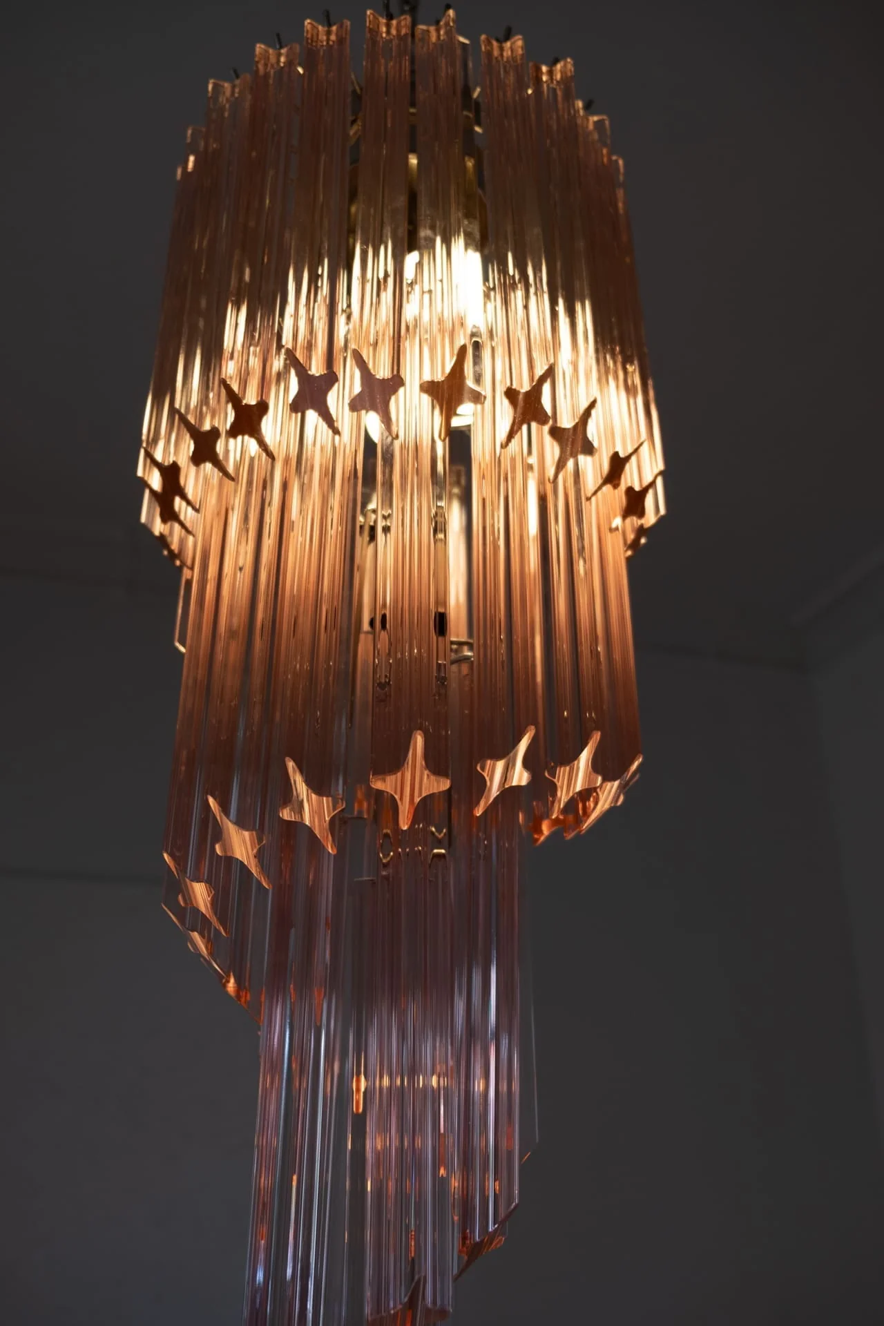 Murano Chandelier – Spiral – 54 prisms – Pink - Image 10