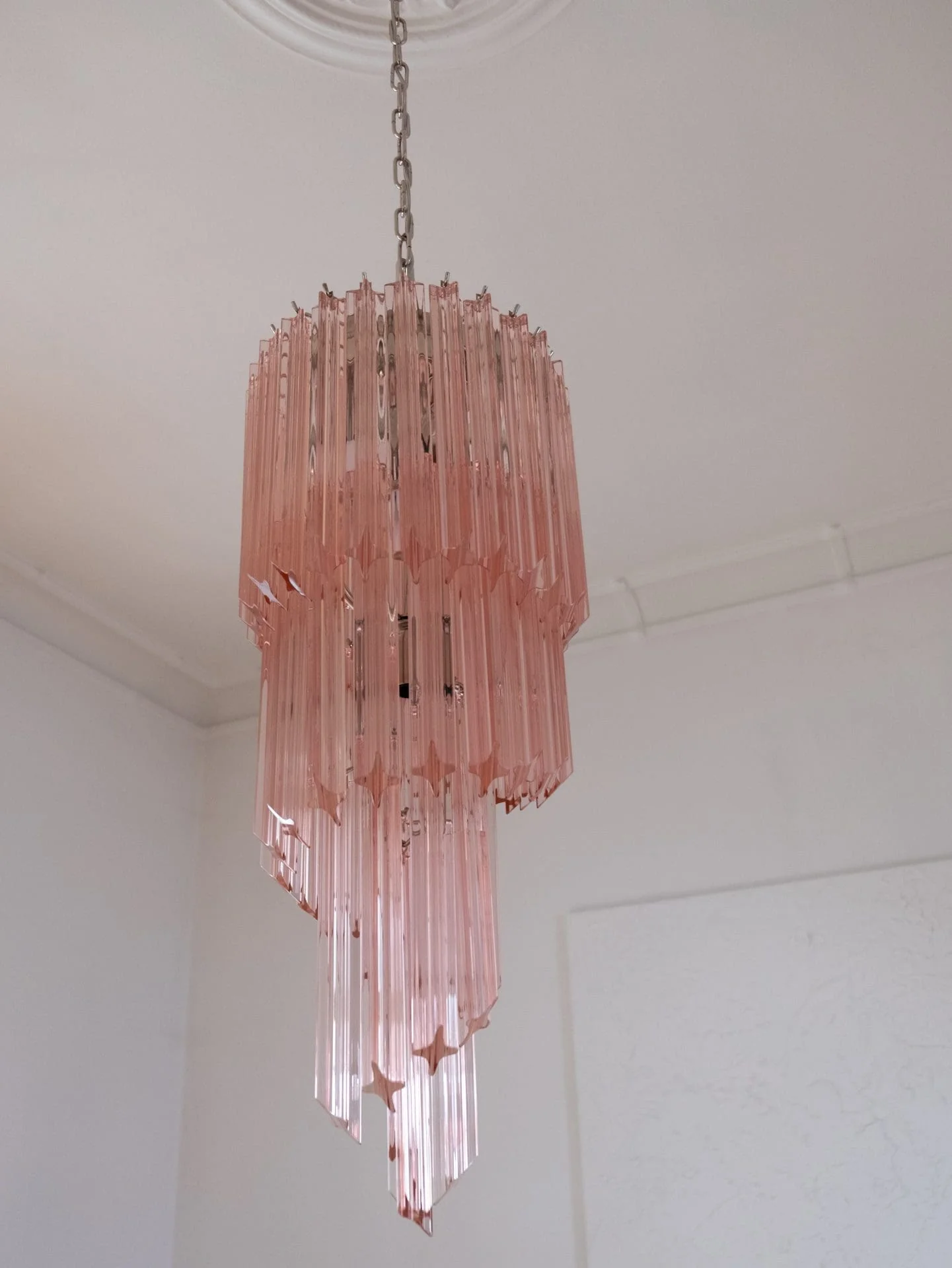 Murano Chandelier – Spiral – 54 prisms – Pink - Image 6
