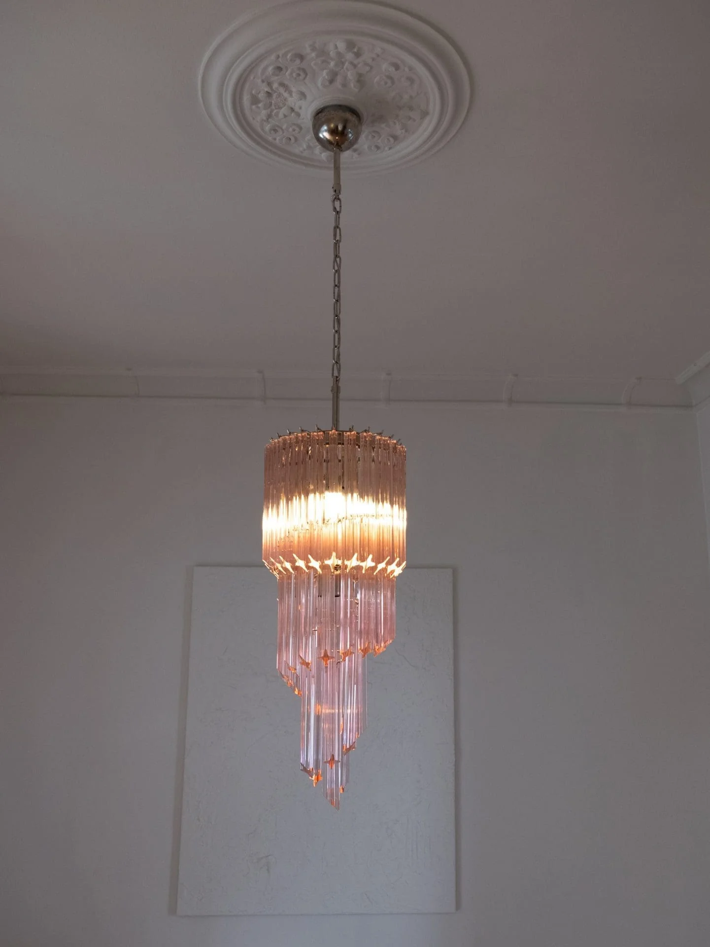 Murano Chandelier – Spiral – 54 prisms – Pink - Image 8