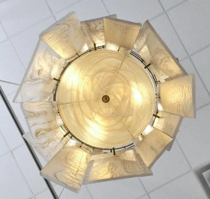 Murano Glass Alabaster Chandelier - Image 3