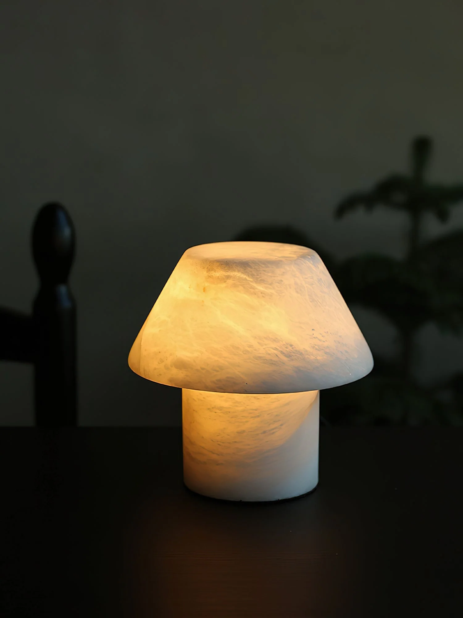Parachilna Petra Alabaster Table Lamp - Image 16