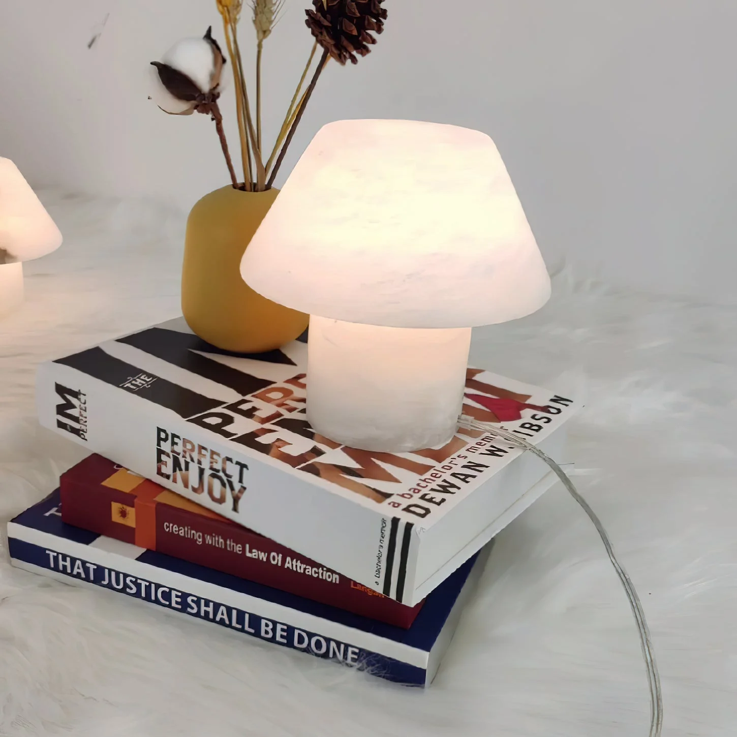 Parachilna Petra Alabaster Table Lamp - Image 6