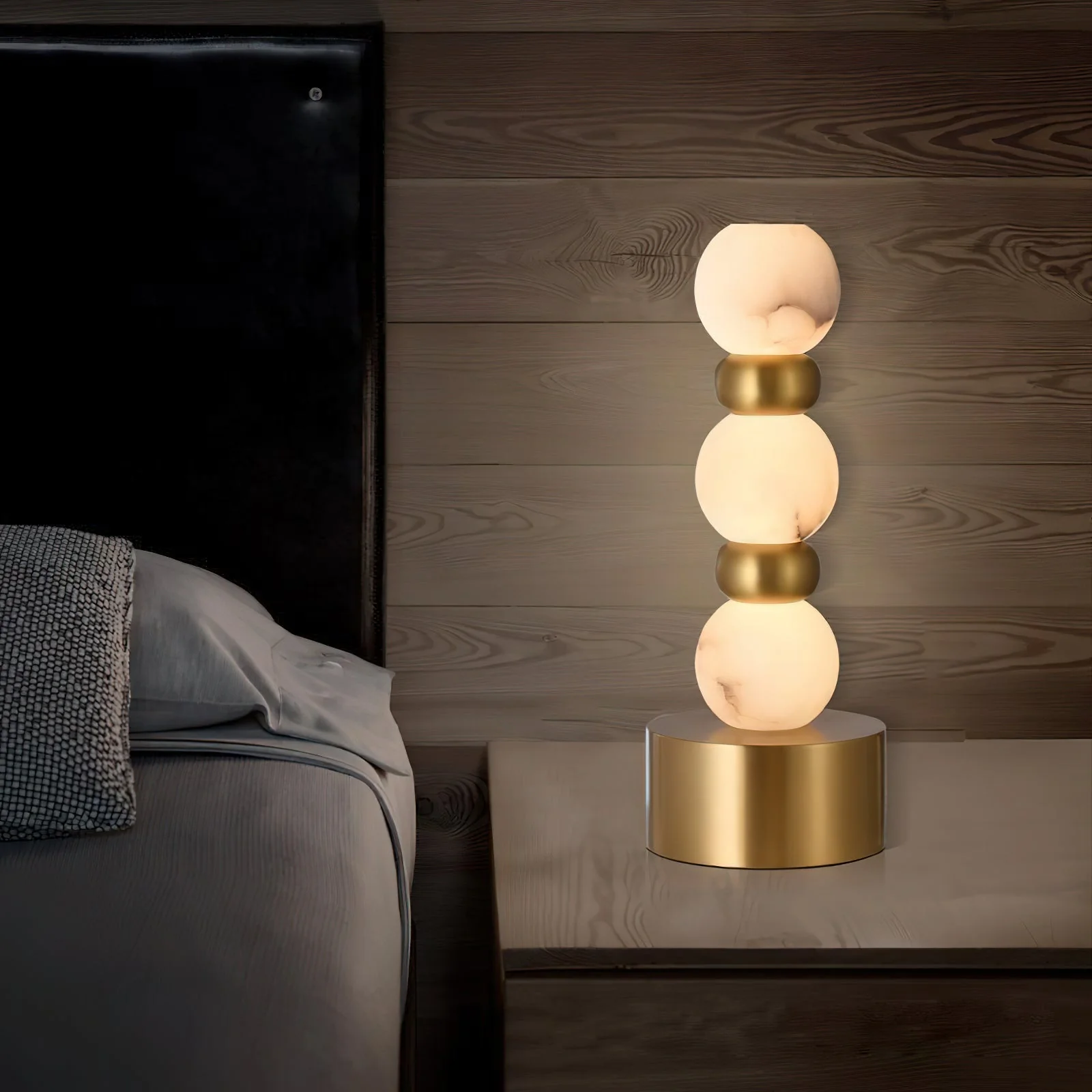 Pearl Xyx Table Lamp - Image 5