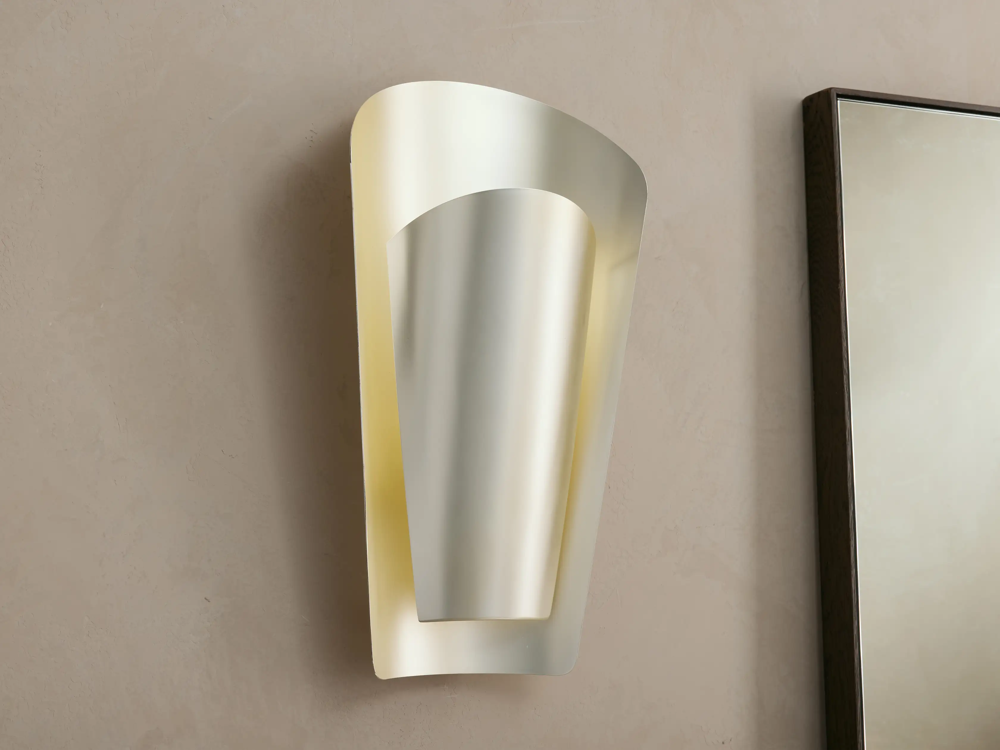 Strato Sconce - Image 3