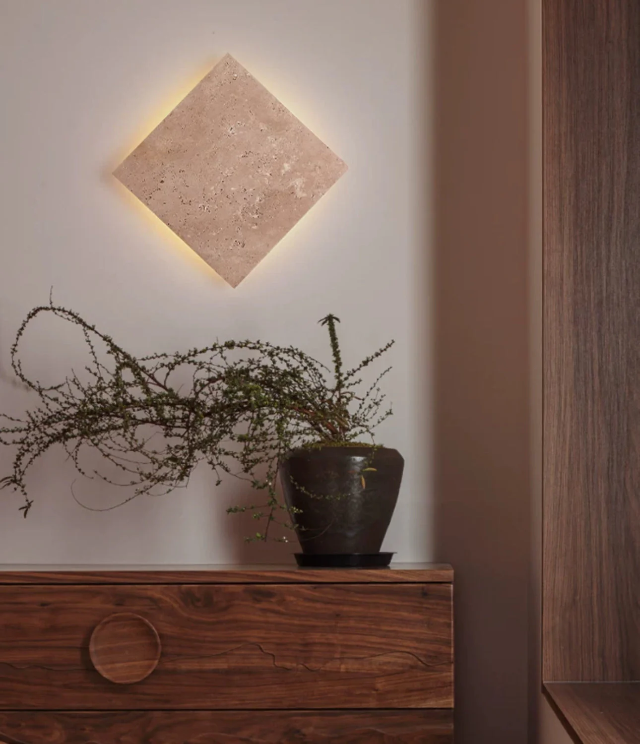 Small Marble Wall Lamp - Image 2