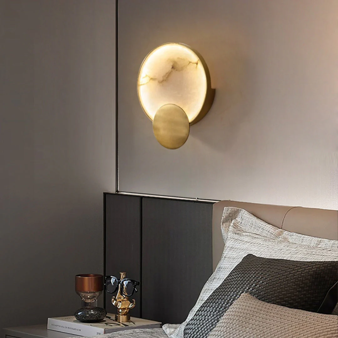 Terra Svet Alabaster Wall Lamp - Image 4