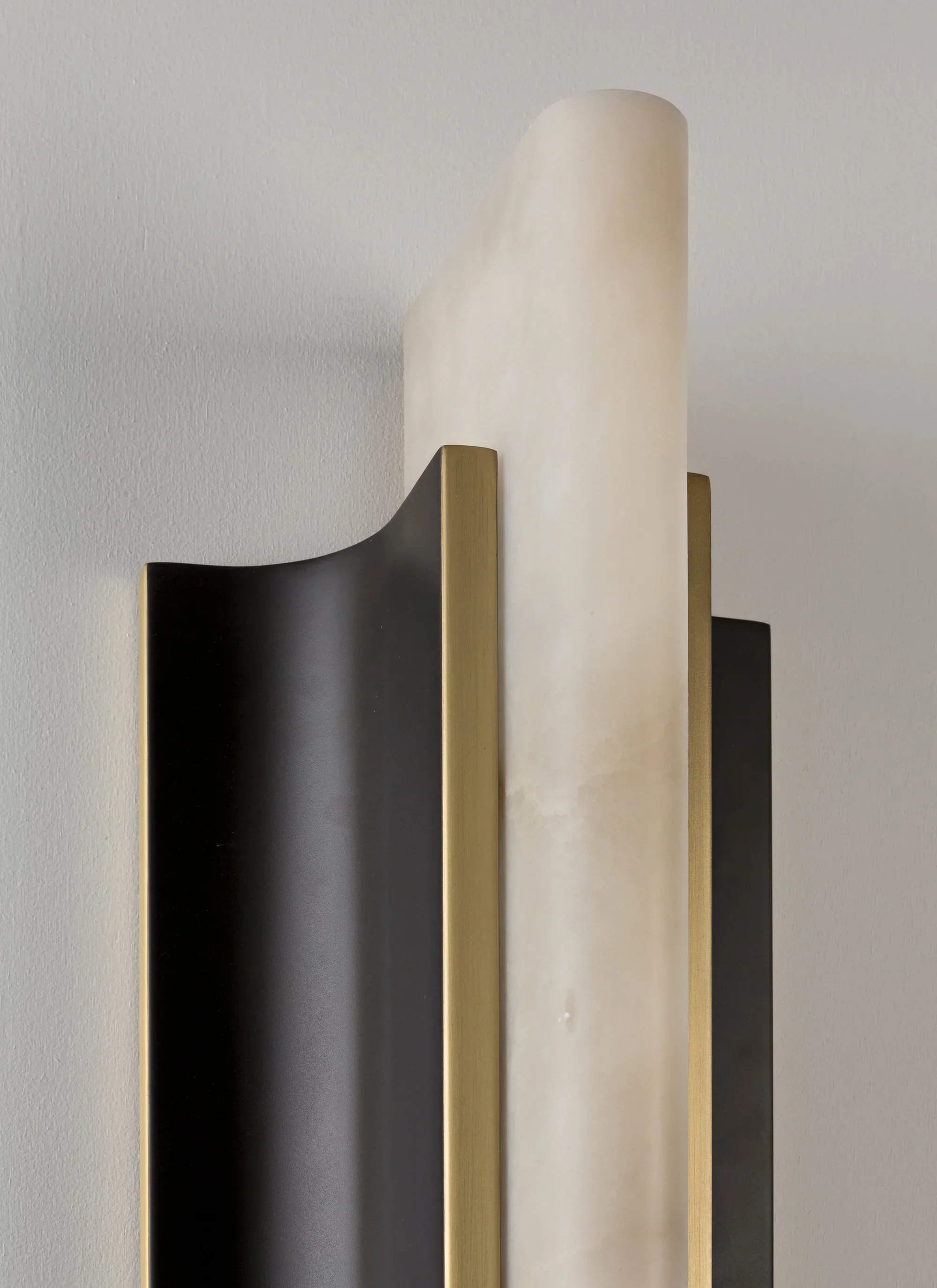 Timide Alabaster Sconce - Image 7