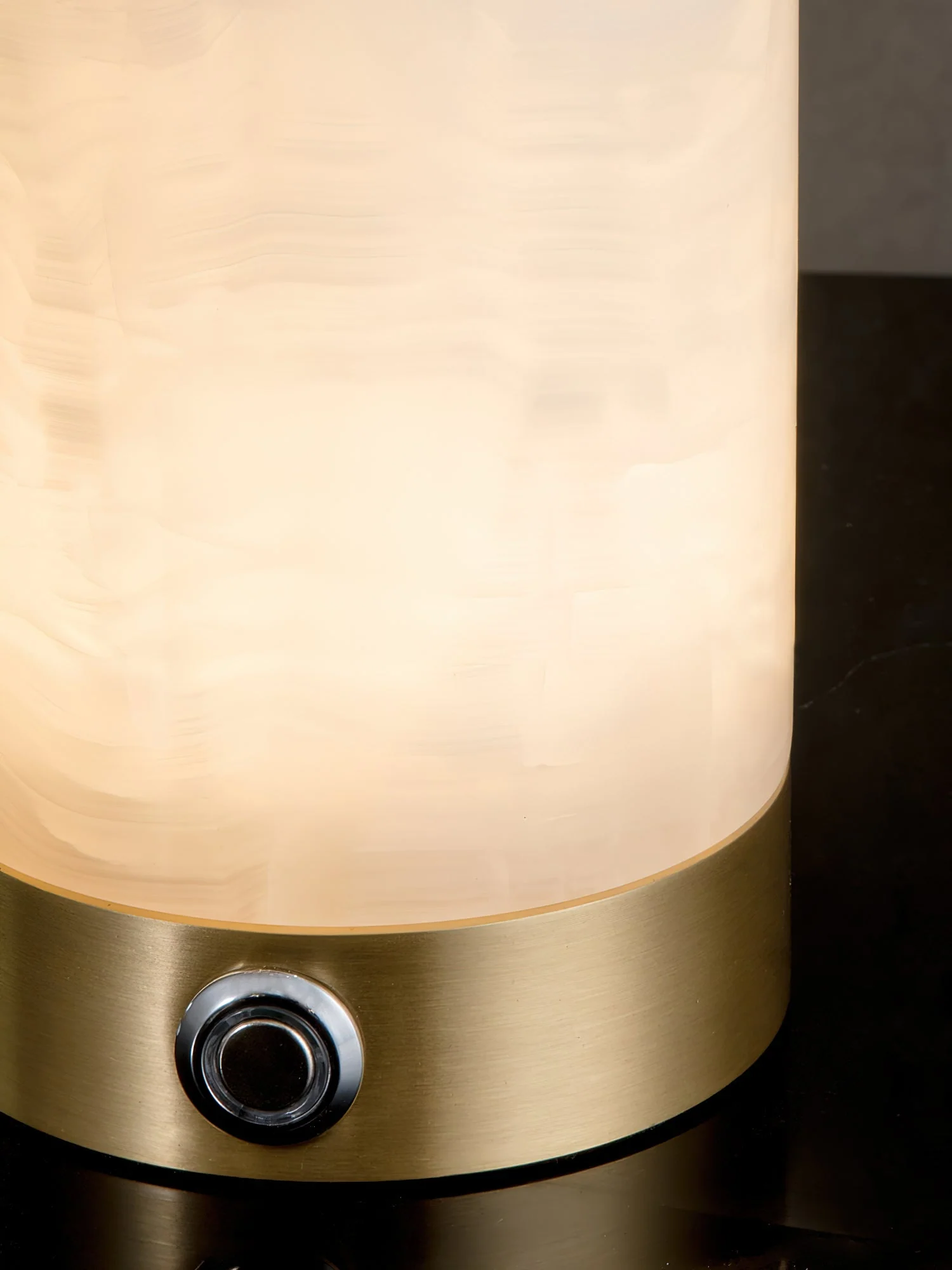 Totem Alabaster Table Lamp - Image 15