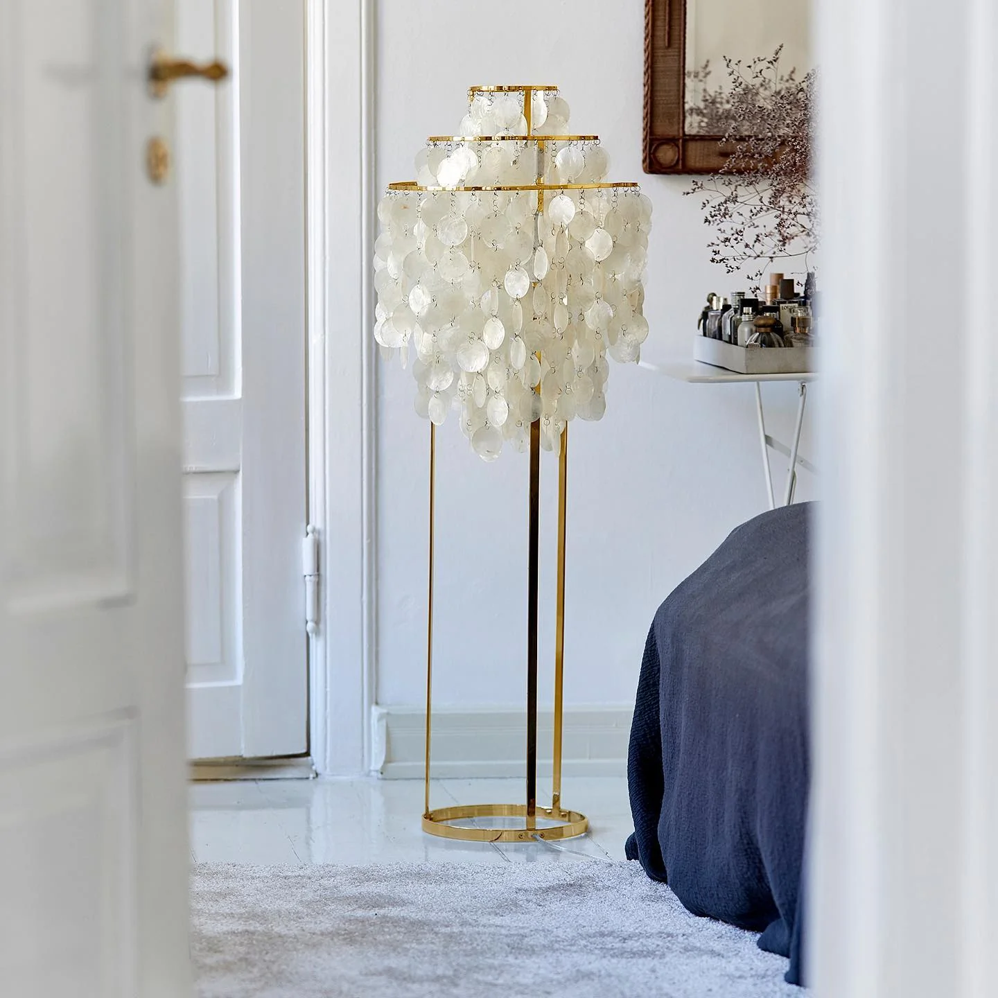 Shell Floor Lamp - Image 3