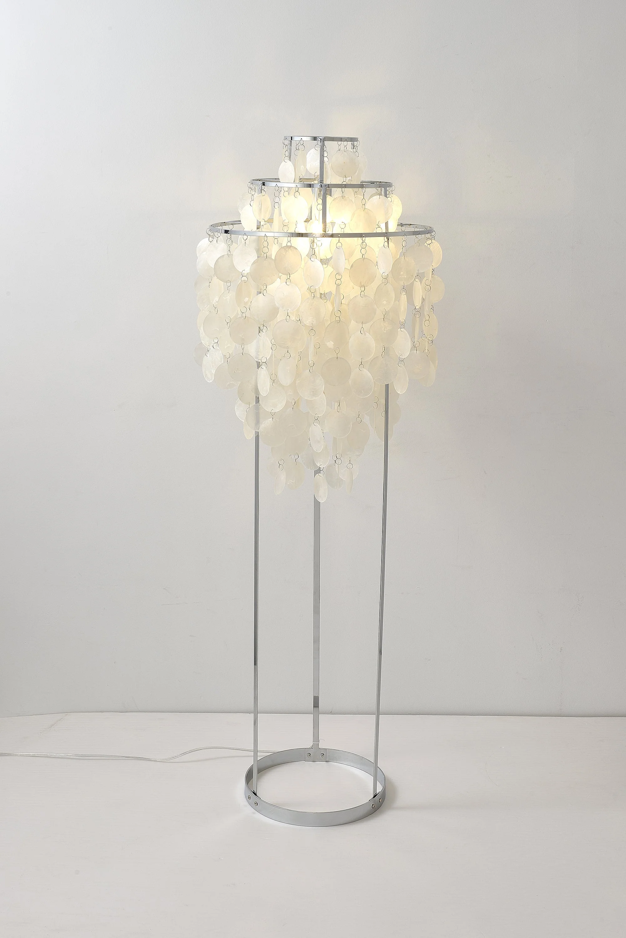 Shell Floor Lamp - Image 50