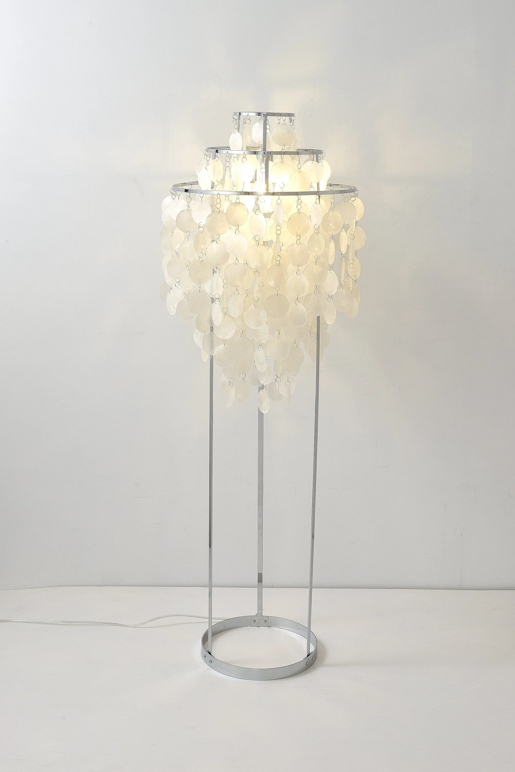 Shell Floor Lamp - Image 51